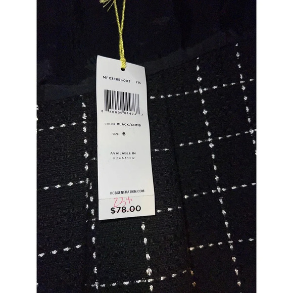 BCBG Tweed Mini Skirt Women's NWT - Picture 5 of 8